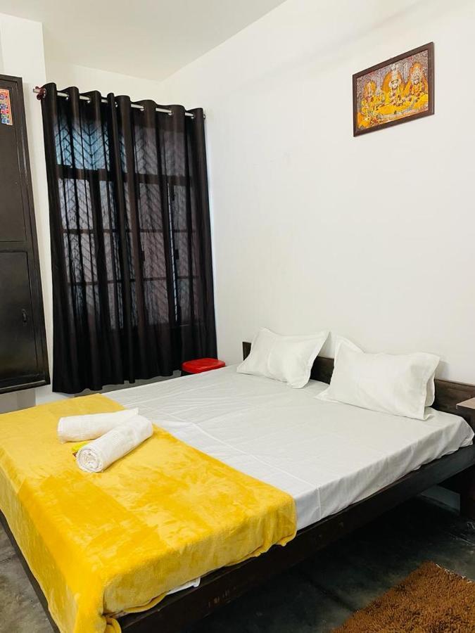 Shree Balaji Homestay Ayodhya Exterior photo