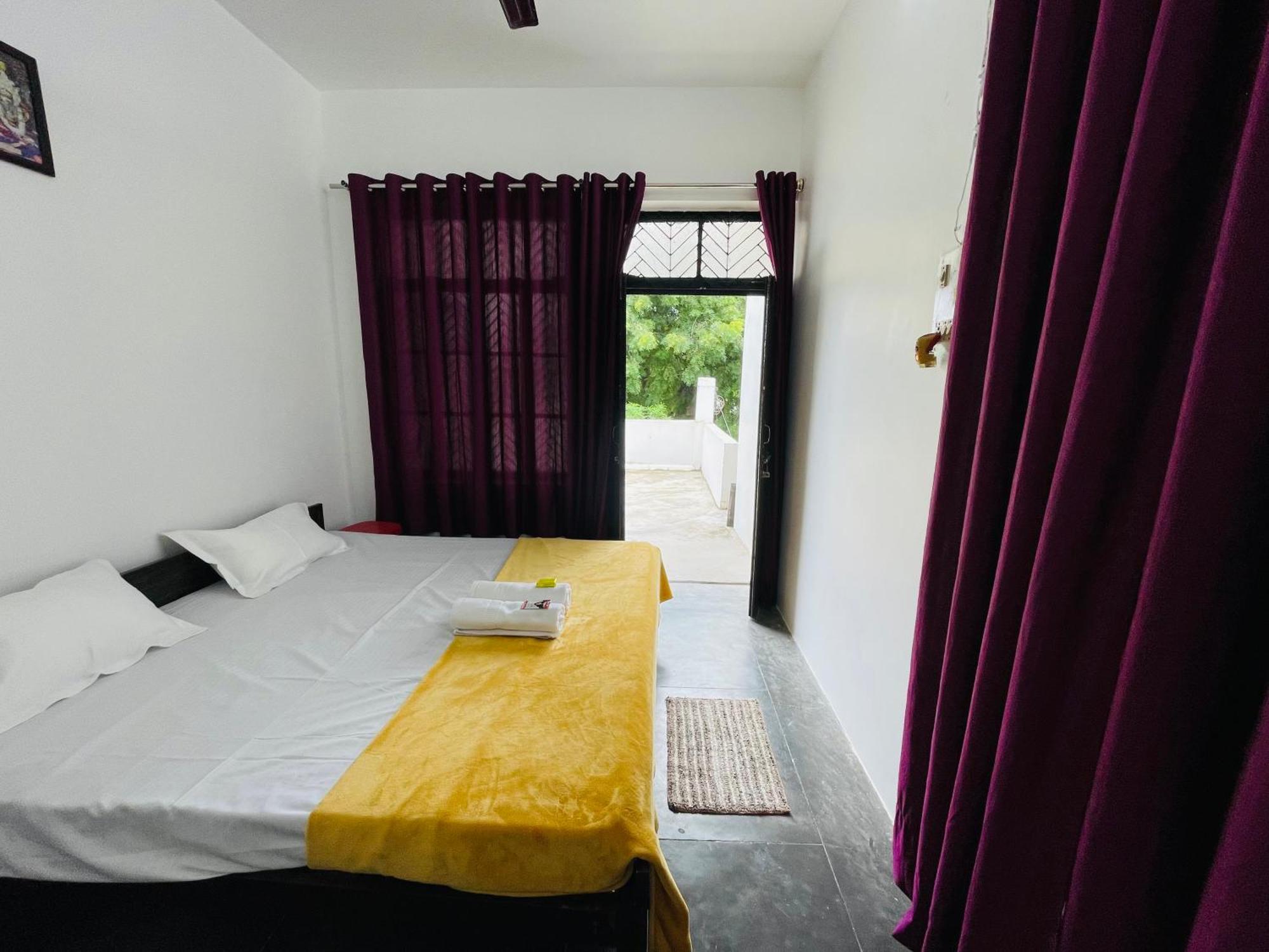 Shree Balaji Homestay Ayodhya Exterior photo